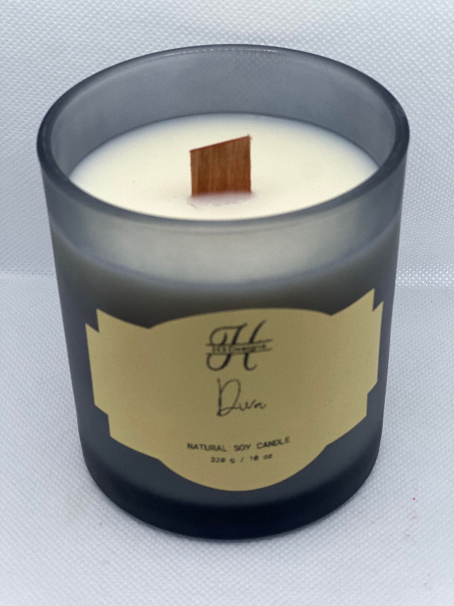 Diva Candle